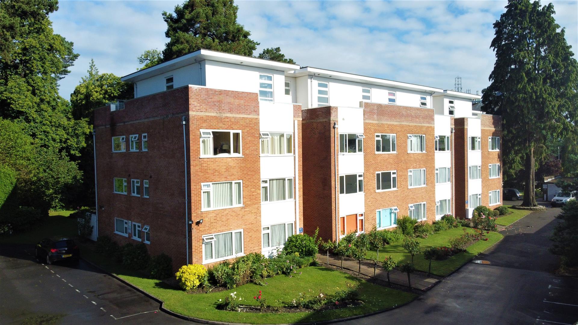 2 Bedroom Apartment Penthouse The Avenue, Westbourne, Poole